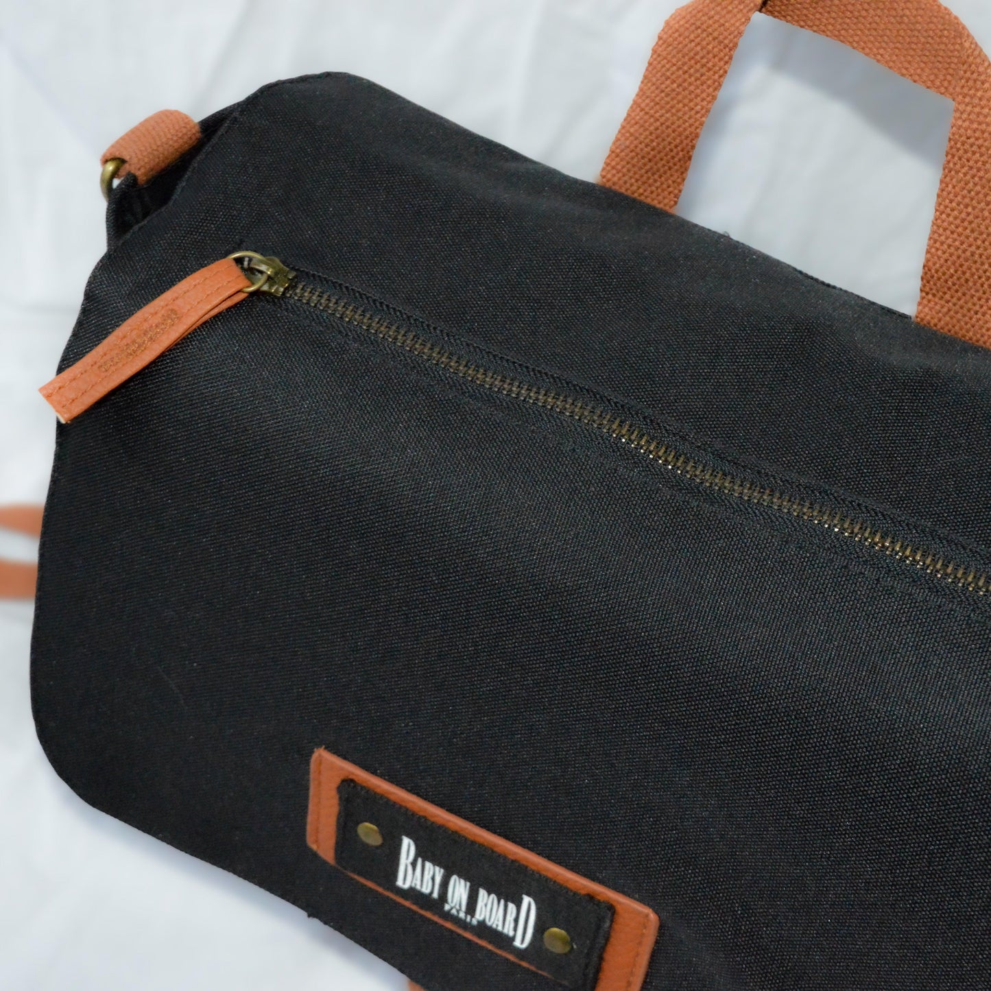 Baby on Board Mini'z Bag pelenkázó táska fekete,szürke