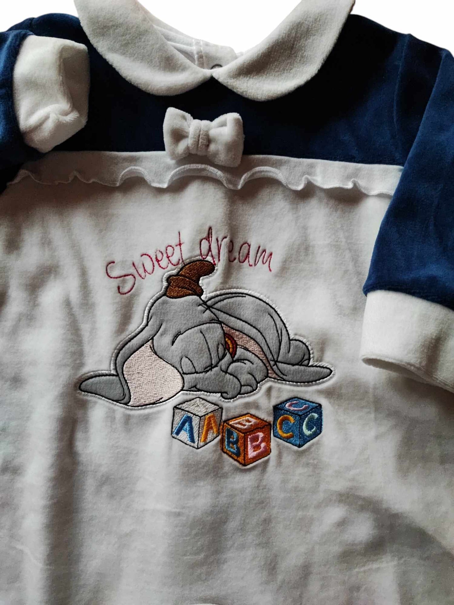 Disney Jumbo az elefánt plüss rugdalózó