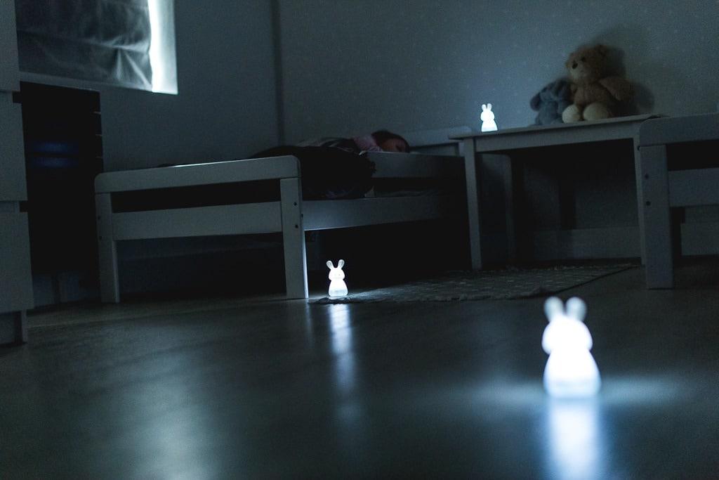 Olala Rabbit Trio éjszakai fény