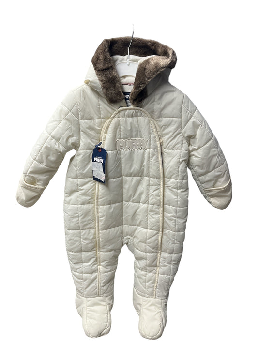 Puffa bébi overál fehér